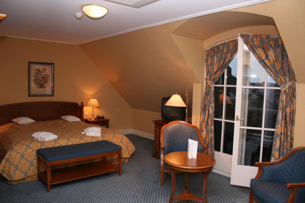 Hotel Altes Gymnasium Husum  Room photo