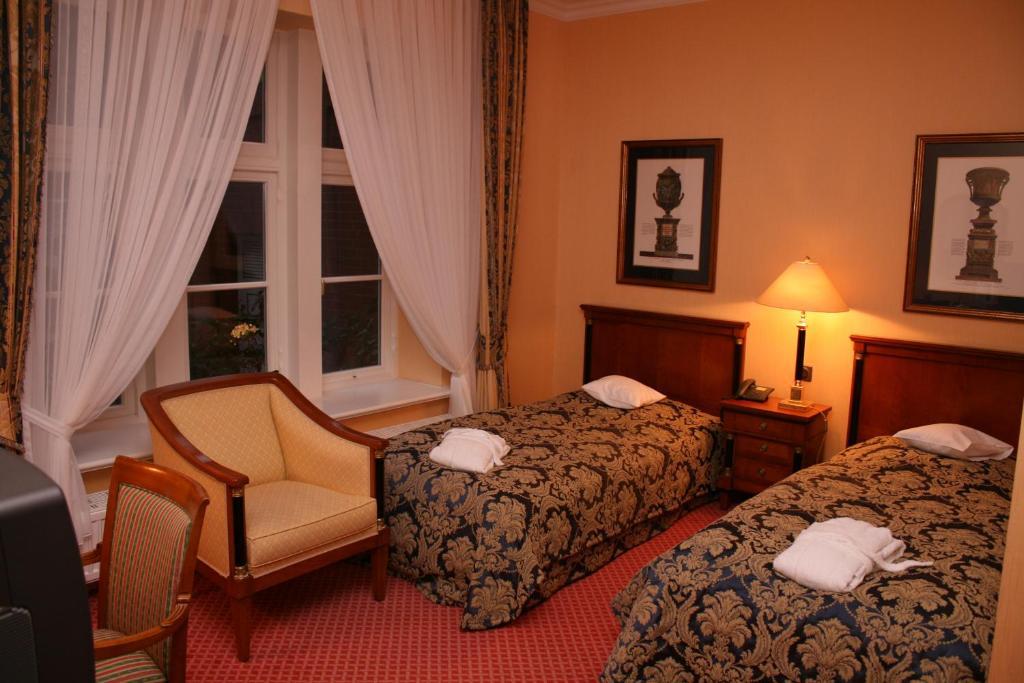 Hotel Altes Gymnasium Husum  Room photo