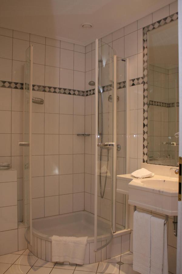 Hotel Altes Gymnasium Husum  Room photo